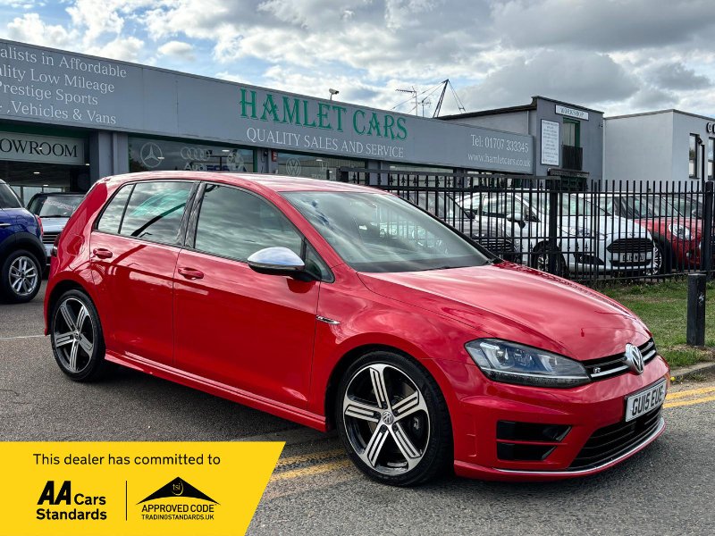 Red 2015 Volkswagen Golf 2.0 TSI BlueMotion Tech R Hatchback 5dr Petrol Manual 4Motion Euro 6 s/s 300 ps in Welwyn Garden City